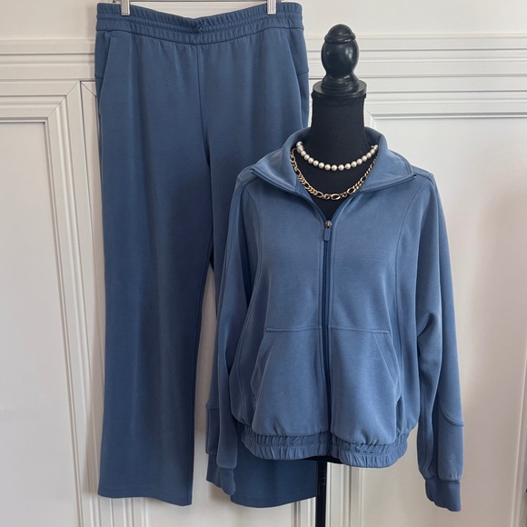 Lululemon Athletica Blue Brushed Softstreme Jacket and Pants Set Size 12 - Picture 1 of 14